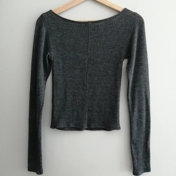 Urban Outfitters Out From Under Long Sleeve Ribbed Stretch Medium - Picture 3 of 13